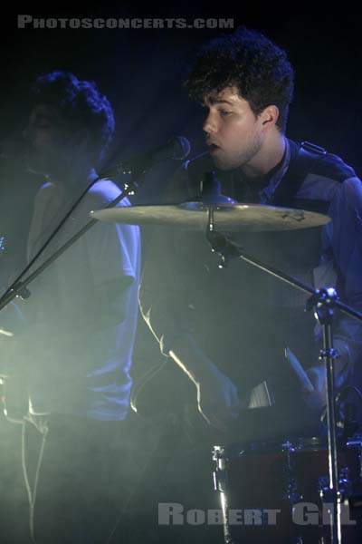 LOCAL NATIVES - 2010-02-17 - PARIS - La Maroquinerie - 